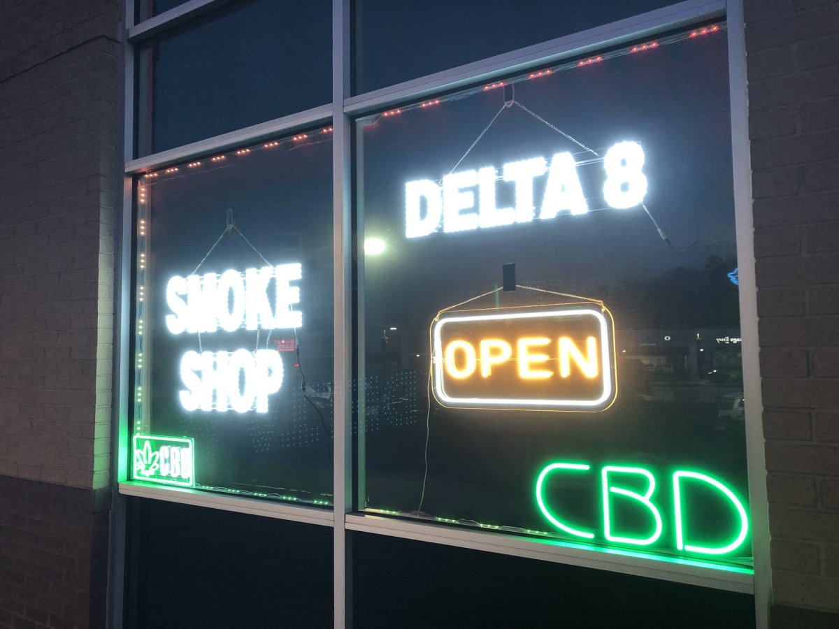 美國阿拉巴馬州一市通過6個月暫停令 暫停發(fā)放新CBD和電子煙商店執(zhí)照