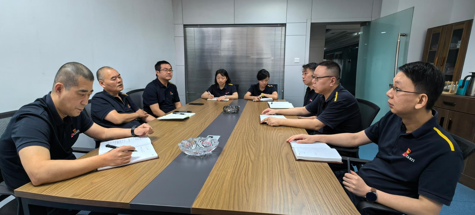 多部門討論協同